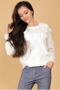 Chunky knitted jumper Roh BR2562 in Cream with crochet flowers