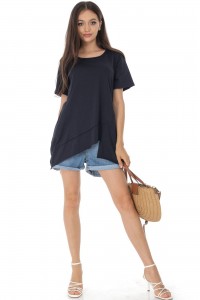 Casual top, Aimelia Br2461 in Navy ,with pockets.