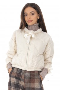 Cropped puffer jacket Aimelia JR582 in Cream with two pockets