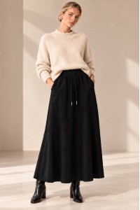 Black Knitted A-Line Midi Skirt with Pockets - AIMELIA FR576