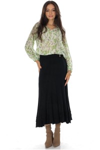 Knitted midi skirt with a frilled hem FR564