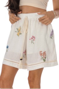 Embroidered shorts with pockets in Cream Roh TR581