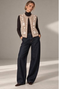 Beige Floral Knitted Sleeveless Waistcoat - AIMELIA BR3019