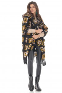 Colourful oversized coatigan, Aimelia Jr551,in Black and Yellow with two pockets and fringing detail.