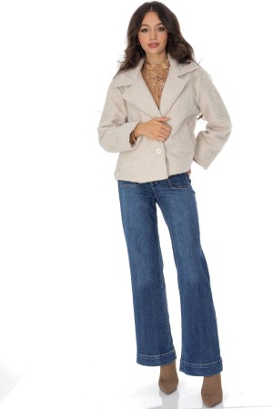 Short cropped style jacket with pockets  Cream Aimelia JR673