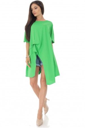 An oversized t-shirt, Aimelia Br2458, in Green, with a hi low hem.