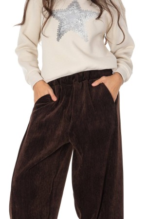  Barrel shaped corduroy trousers in Brown Aimelia TR569