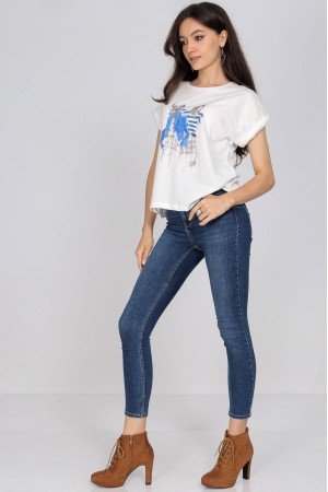 Stylish T shirt Aimelia BR2770 White with a contrasting motif 