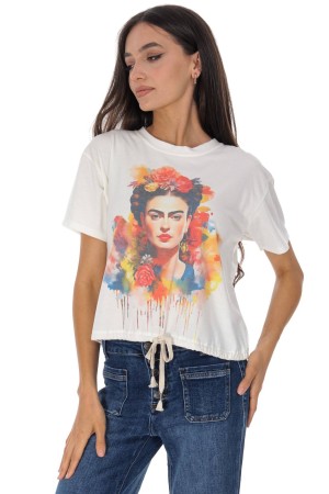 Casual T-Shirt with a colourful portrait in Cream Roh BR2964