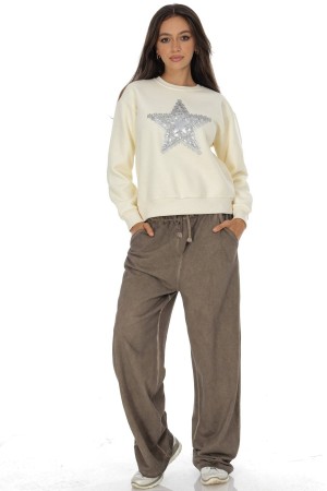Casual cotton blend sweatshirt with a star motif Cream  BR2881