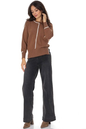  Casual jumper with a contrasting trim Brown Aimelia BR2935