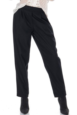 Casual trousers with pockets in Black Aimelia TR568