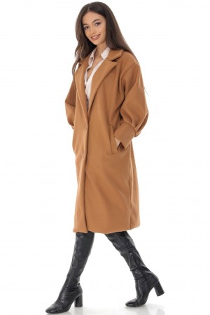Classic coat Aimelia JR573 in Camel with puffed sleeves and pockets. 