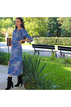 Classic shirt dress Aimelia Dr4462 in Blue with a tie belt.