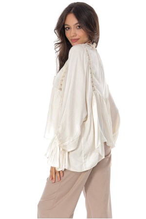 Delicate silk feel oversized top in Cream Aimelia BR2924