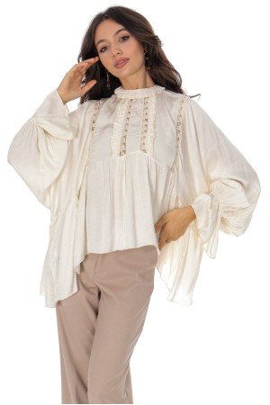 Delicate silk feel oversized top in Cream Aimelia BR2924