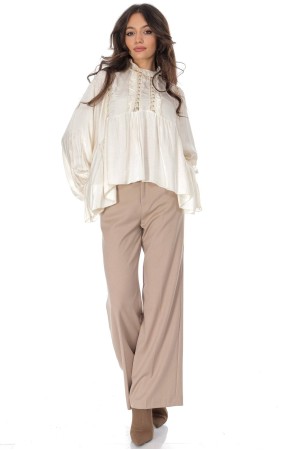 Delicate silk feel oversized top in Cream Aimelia BR2924