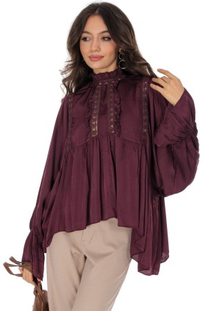 Delicate silk feel oversized top in Wine Aimelia BR2923