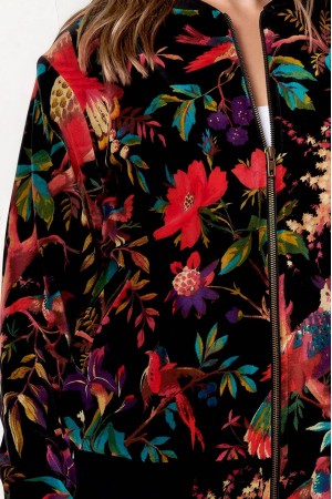 Jacheta neagra cu imprimeu floral exotic si inchidere cu fermoar Roh JR688