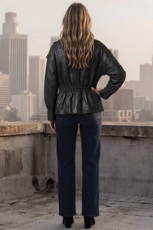  Jacheta neagra de dama cu buzunare din piele ecologic Roh JR691