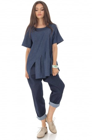 Oversized top, Aimelia Br2456, in Denim, with a front pocket.
