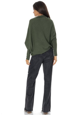 Cozy Women’s Sweater with Asymmetric Cut Khaki BR2904 Cozy Women’s Sweater with Asymmetric Cut Khaki BR2904
