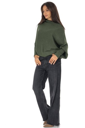 Cozy Women’s Sweater with Asymmetric Cut Khaki BR2904 Cozy Women’s Sweater with Asymmetric Cut Khaki BR2904