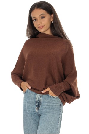 Cozy Women’s Sweater with Asymmetric Cut Brown BR2911 Cozy Women’s Sweater with Asymmetric Cut Brown BR2911