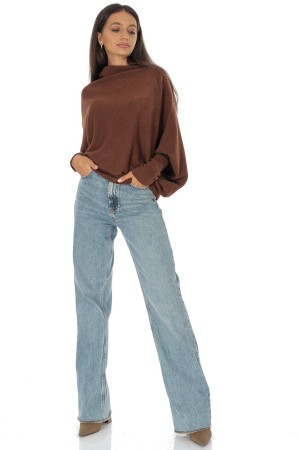 Cozy Women’s Sweater with Asymmetric Cut Brown BR2911 Cozy Women’s Sweater with Asymmetric Cut Brown BR2911