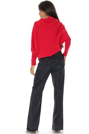 Cozy Women’s Sweater with Asymmetric Cut Red BR2906 Cozy Women’s Sweater with Asymmetric Cut Red BR2906