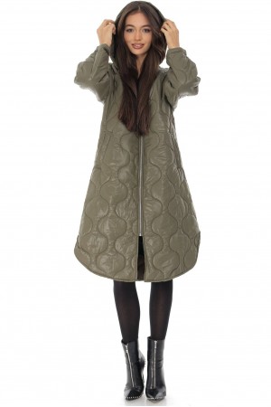 Quilted coat Aimelia JR580 in khaki with an attached hood.