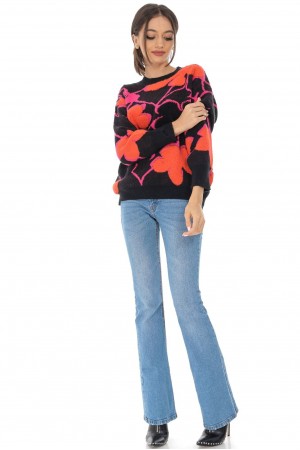 Thick and chunky jumper Aimelia BR2521 in Black with a floral pattern
