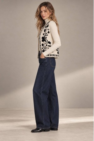 Cream Floral Knitted Sleeveless Waistcoat - AIMELIA BR3020
