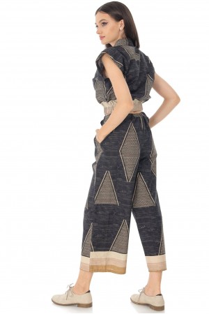 Wide leg trousers Aimelia Tr450, in Black/ Beige ,with a drawstring waist.