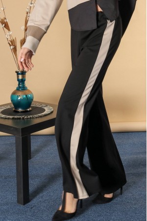 Wide legged casual trousers with a contrasting stripe , Black, Aimelia TR496